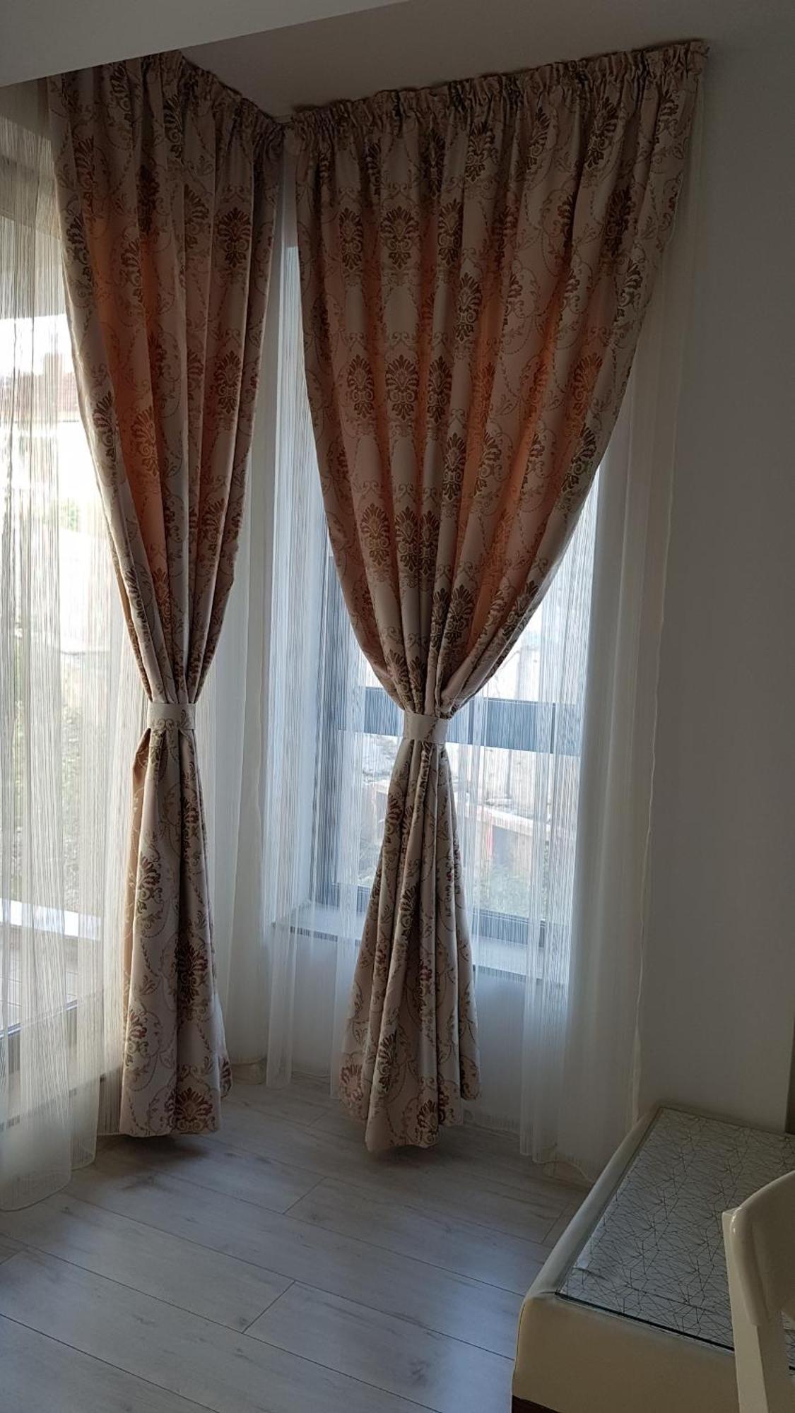 Apartament Ultracentral Monadin 2 Brasov Ngoại thất bức ảnh