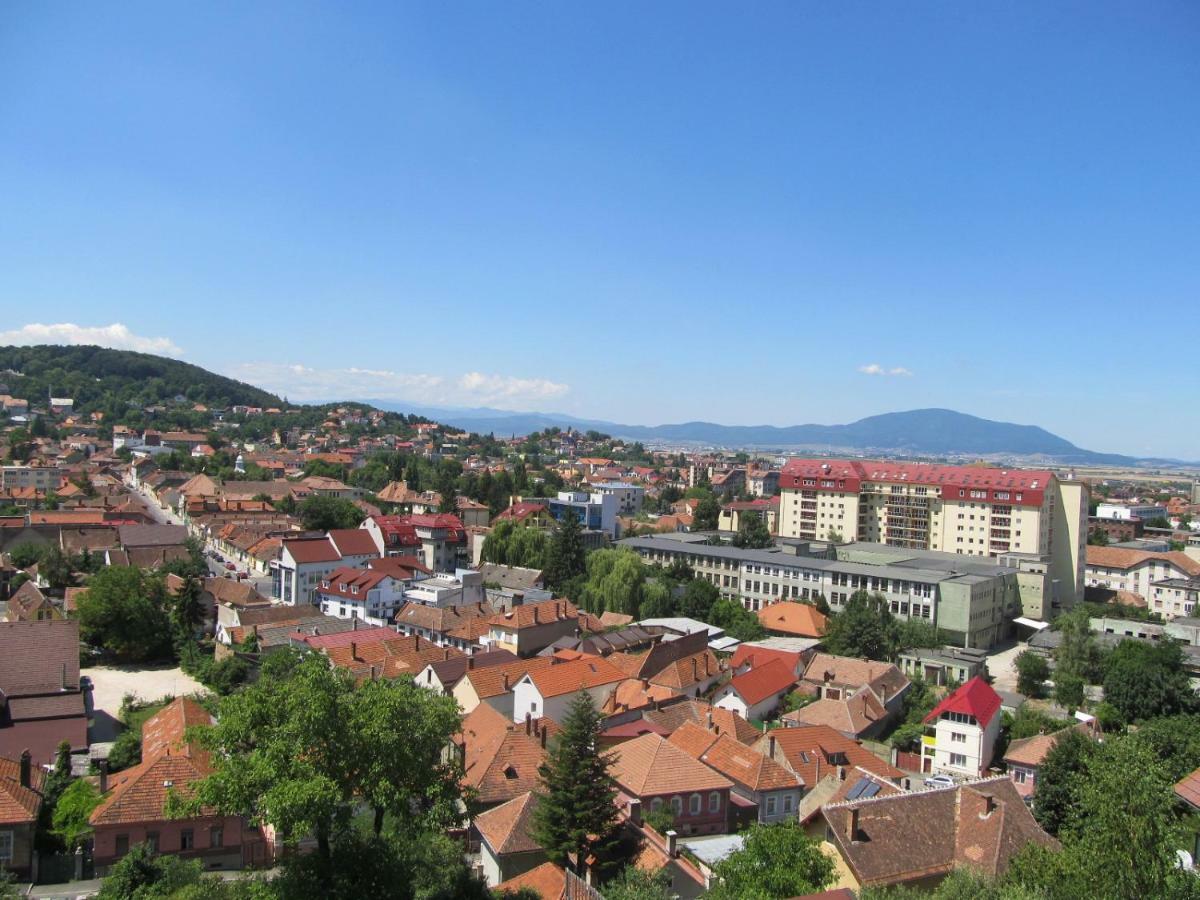 Apartament Ultracentral Monadin 2 Brasov Ngoại thất bức ảnh